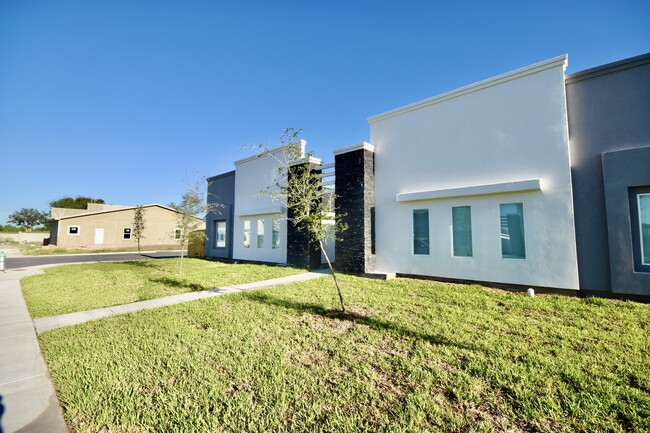 3604 Fuerte Ave in McAllen, TX - Building Photo - Building Photo