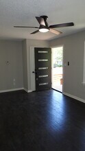 1821 E 48th St in Kansas City, MO - Building Photo - Building Photo