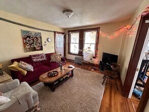 68 Conz St in Northampton, MA - Building Photo - Building Photo