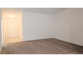 10 Eastern Pl in Palm Coast, FL - Building Photo - Building Photo