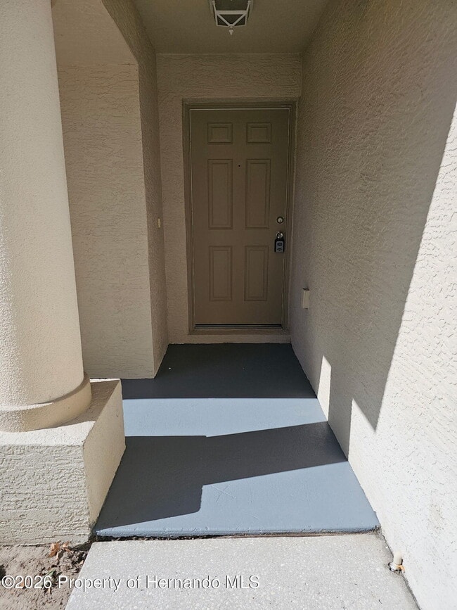 7477 Canterbury St in Spring Hill, FL - Building Photo - Building Photo