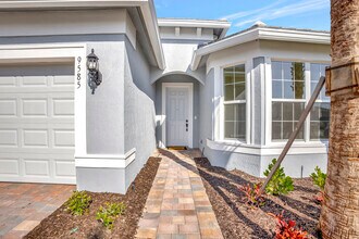 9585 Mosler Trl in Wellington, FL - Building Photo - Building Photo