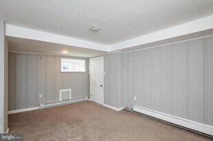 3321 Elm Ave in Baltimore, MD - Building Photo