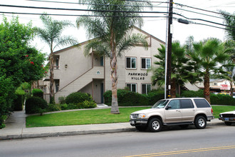 Parkwood Villas in Escondido, CA - Building Photo - Building Photo