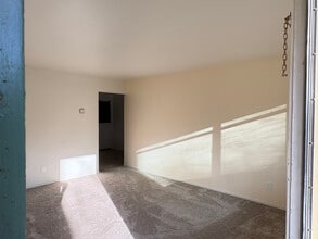 3075 Miles Way in Placerville, CA - Building Photo - Building Photo