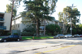 400 S La Fayette Park Pl in Los Angeles, CA - Foto de edificio - Building Photo