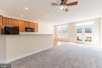 3874 Carriage Hill Dr in Frederick, MD - Building Photo - Building Photo