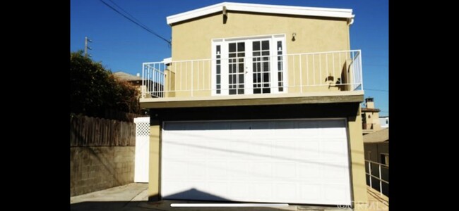 410 28th St, Unit A in Hermosa Beach, CA - Building Photo - Building Photo