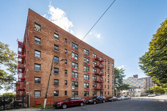 89-23 171st St in Jamaica, NY - Building Photo - Building Photo