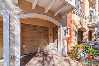 2381 Vintage Dr in Lighthouse Point, FL - Building Photo - Building Photo