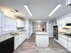 6645 Kirby Trace Cove in Memphis, TN - Building Photo - Building Photo
