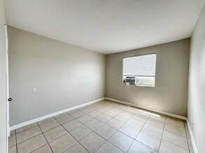 1010 9th St in West Palm Beach, FL - Building Photo - Building Photo