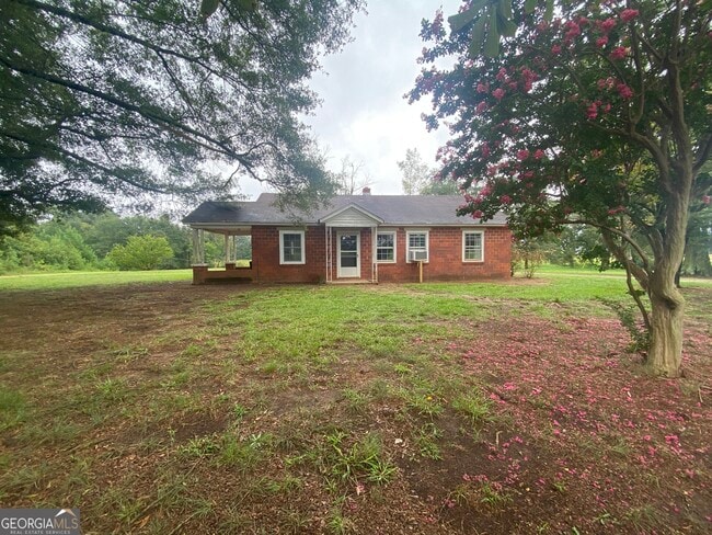 property at 1125 Moore Rd