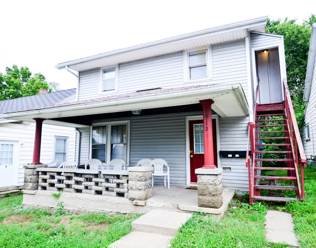 property at 912 Roberts St