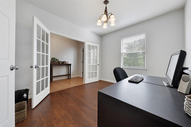 property at 3626 Knights Hollow Ct