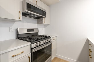 8552-8583 83 Ave NW in Edmonton, AB - Building Photo - Building Photo