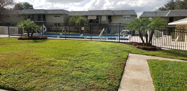 property at 525 Conway Rd