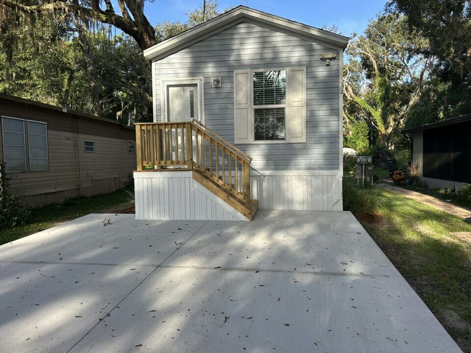 38706 Daughtery Rd in Zephyrhills, FL - Building Photo
