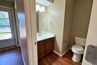 8005 Tuscarora Trail in Austin, TX - Building Photo - Building Photo