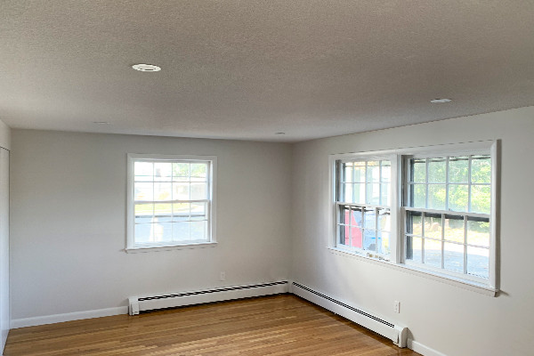 40 Stone St in Beverly, MA - Building Photo - Interior Photo