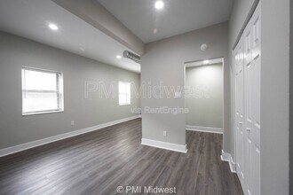 2060 N Delaware St, Unit Apt 3 in Indianapolis, IN - Building Photo - Building Photo