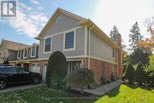 1599 Pelham St in Pelham, ON - Building Photo