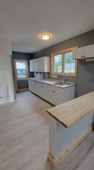260 Spruce St in Elyria, OH - Building Photo