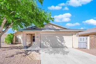 6608 Silverstream Ave in Las Vegas, NV - Building Photo