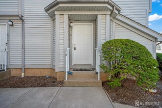 2910 Jesse Way in Piscataway, NJ - Building Photo - Building Photo