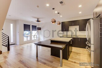 2448 Aperture Cir in San Diego, CA - Building Photo - Building Photo