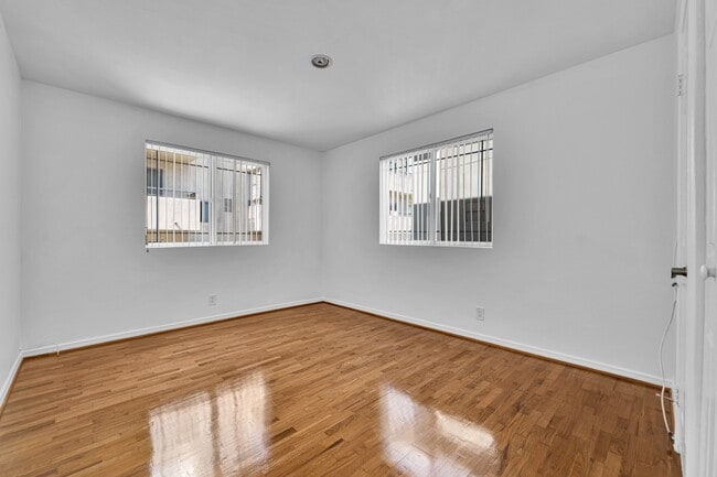 1025 Idaho Ave, Unit 6 in Santa Monica, CA - Foto de edificio - Building Photo