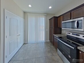 10336 W Devonshire Ave in Phoenix, AZ - Building Photo - Building Photo