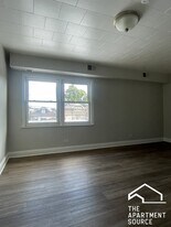 5221 W Belmont Ave in Chicago, IL - Building Photo