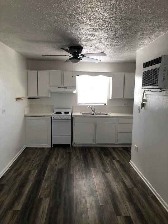 424 Columbus Ave, Unit #7 in New Smyrna Beach, FL - Foto de edificio