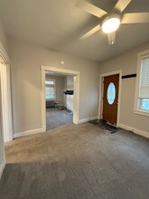 41 Grant Ave in Etna, PA - Building Photo - Building Photo