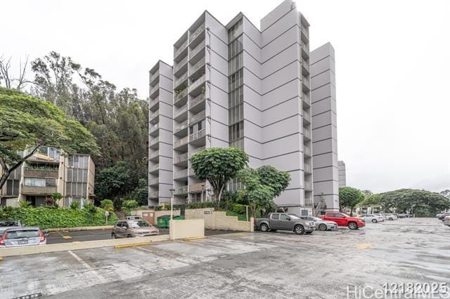 property at 95-014 Waihonu St