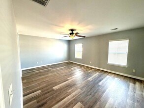 63 Melody Dr in Pooler, GA - Building Photo - Building Photo