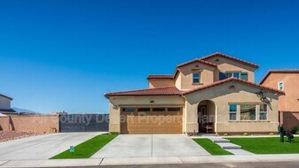 44801 Beringer Dr in Indio, CA - Building Photo