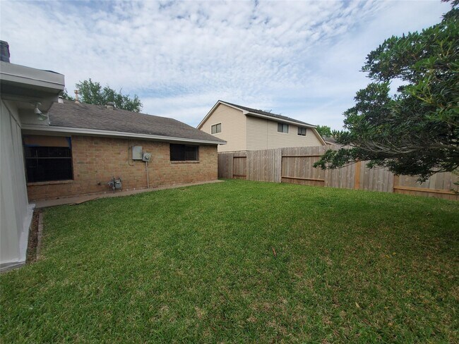 property at 3002 Frontier Dr