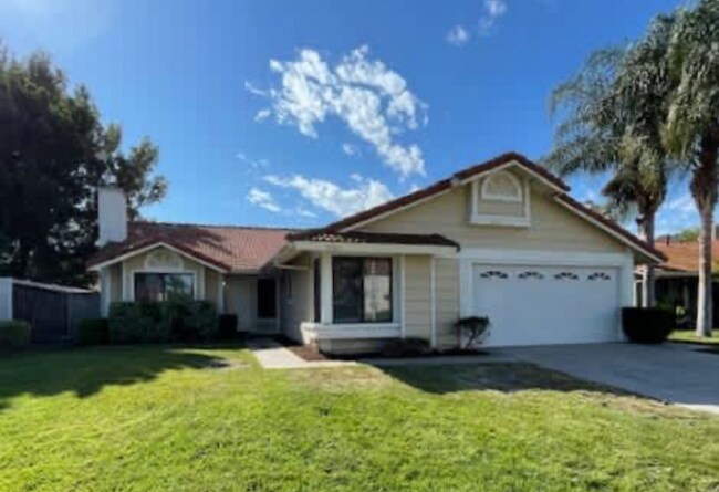 property at 31166 Vía Gilberto