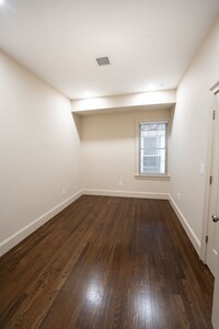 747 E 5th St, Unit 1 in Boston, MA - Building Photo - Building Photo