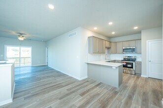 805 E Trace Way in Polk City, IA - Building Photo - Building Photo