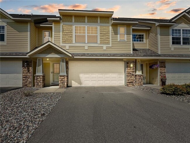 property at 1625 Fox Hunt Way