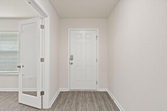 794 Riverwalk Cir in Freeport, FL - Building Photo - Building Photo