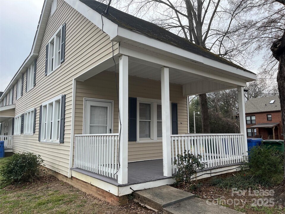 136 East St in Albemarle, NC - Building Photo