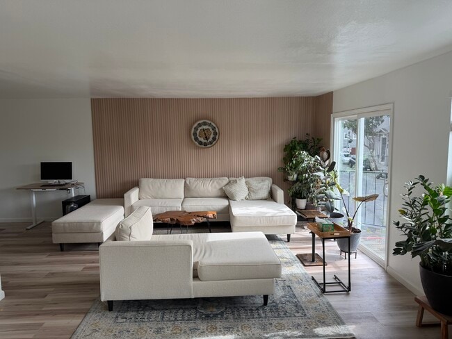 1040 Fell St in San Francisco, CA - Foto de edificio - Building Photo