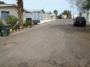 Casa Grande East Mobile Home & RV Park in Casa Grande, AZ - Building Photo - Building Photo