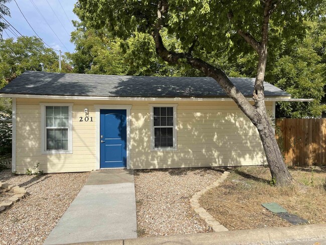 property at 201 S Rhomberg St