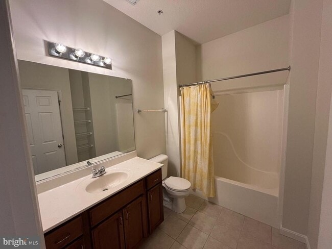 property at 17400 N Village Main Blvd