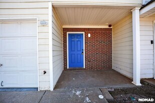 1734 Old Dogwood in Jonesboro, GA - Building Photo